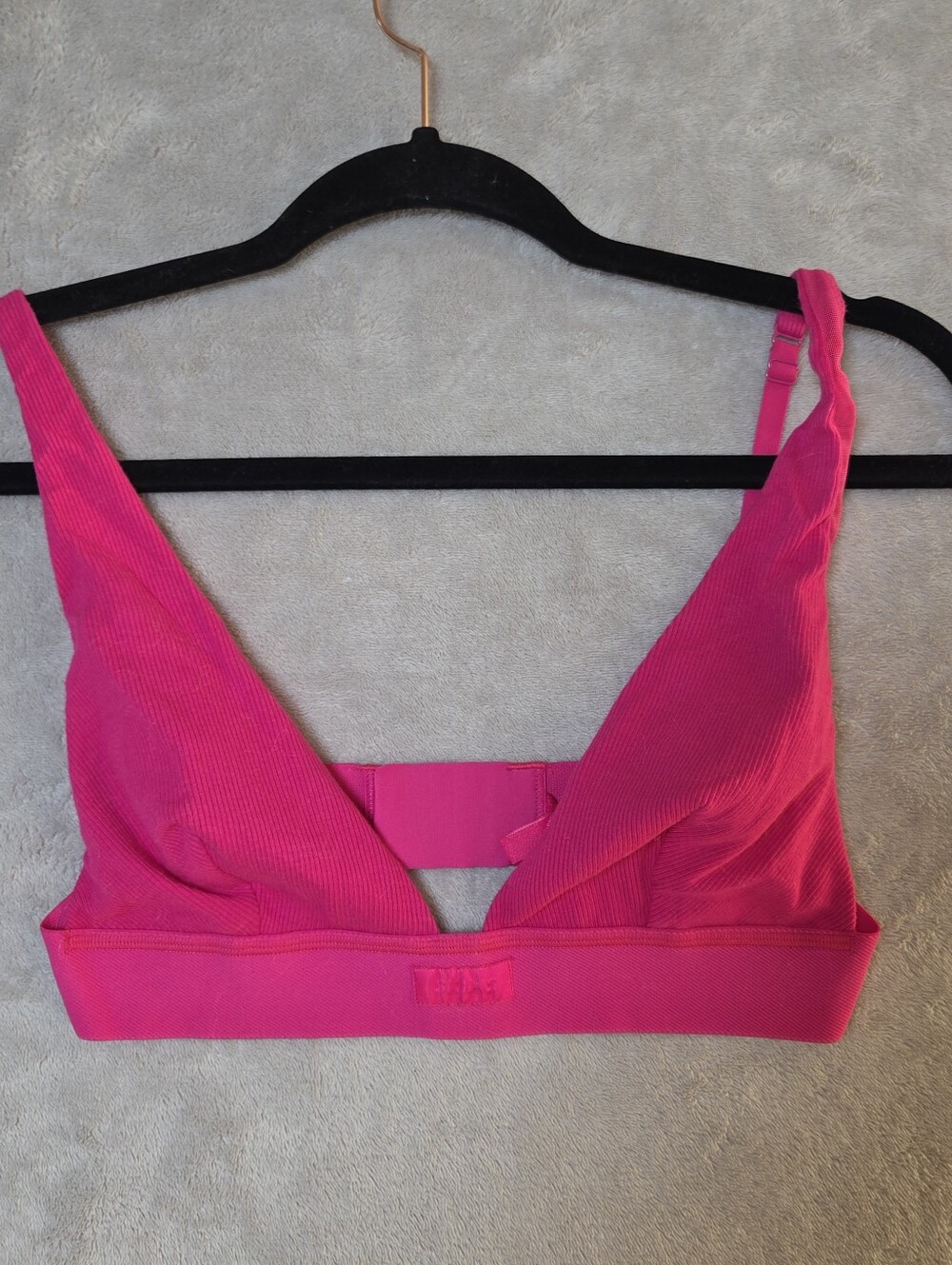 Skims Cotton Rib Plunge Bralette Pink Size Large in a vibrant hot pink hue
